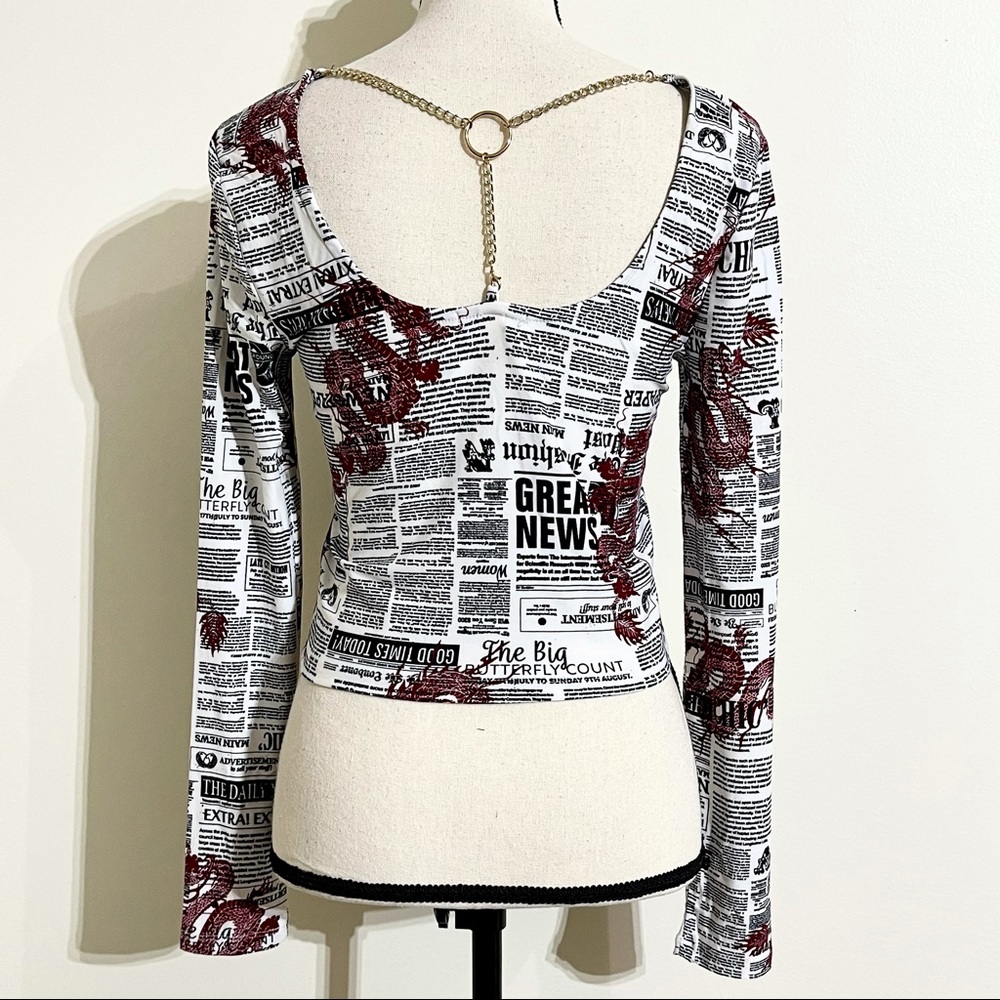 Derek Heart Newsprint Chain Back Crop Top size Medium juniors - Picture 4 of 15